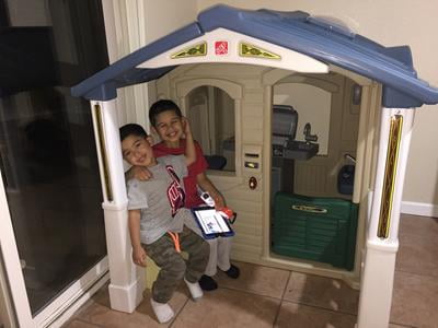 Step 2 playhouse store with porch