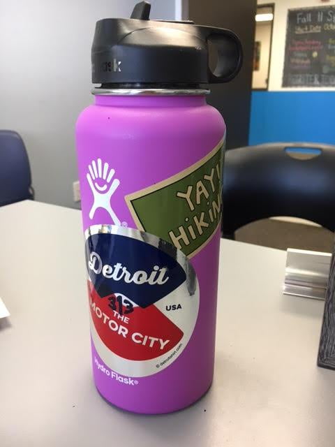 hydro flask with straw purple