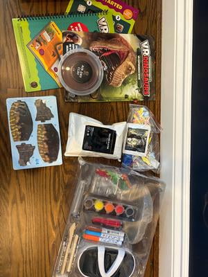 Abacus Brands, VR Dinosaur Activity Kit, 60 pieces, STEM Toys for