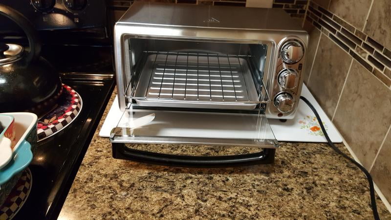 Hamilton Beach 4-Slice Countertop Toaster Oven with Bake Pan, Stainless  Steel (31143)