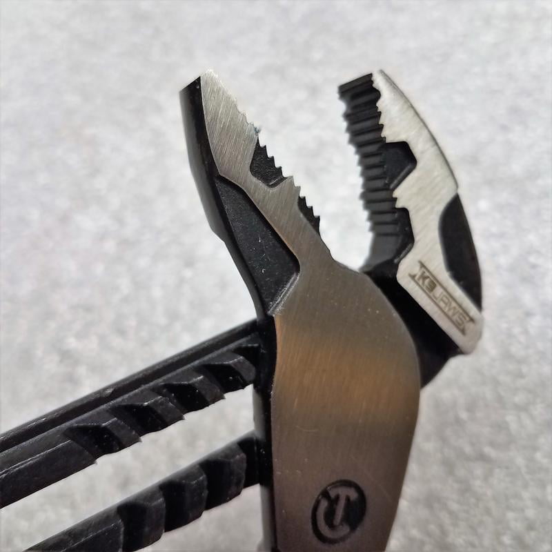 Crescent Rtz28Cg 8-1/2In. Z2 Straight Jaw Tongue And Groove
