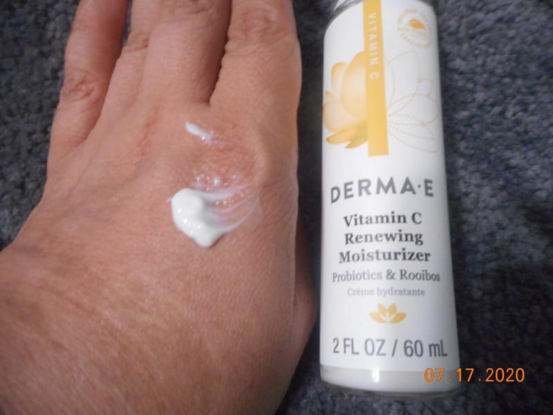 vitamin c moisturizer walmart