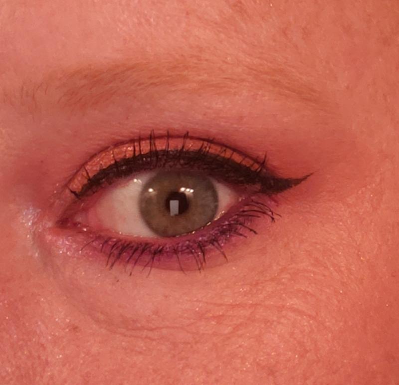 breakup proof eyeliner