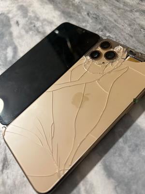 Restored Apple iPhone 11 Pro - Carrier Unlocked - 256GB Green