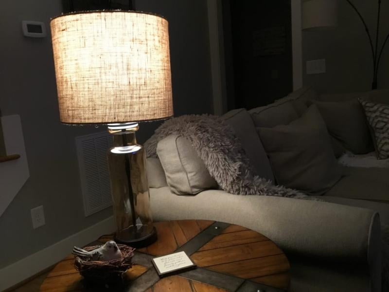 laurentia table lamp