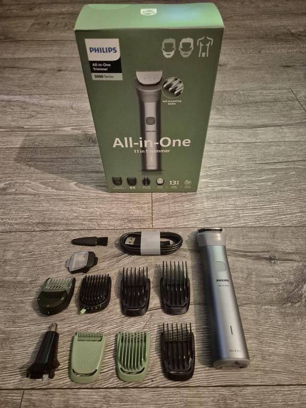 Philips Multigroomer Series 5000 Cordless with 17 Trimming