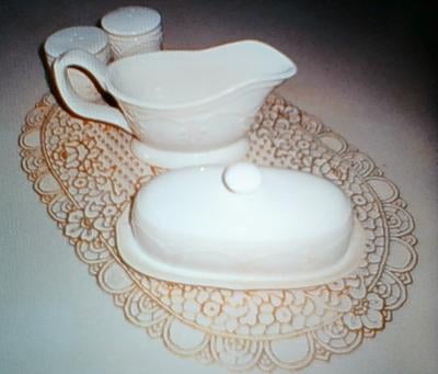The Pioneer Woman Farmhouse Lace Butter Dish with Gravy Boat and