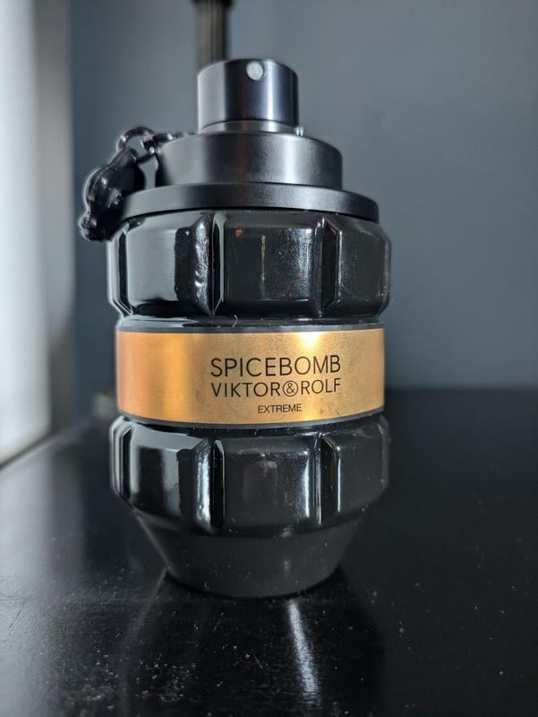 Viktor & Rolf Spicebomb Extreme Eau De Parfum Spray for Men 1.7 oz
