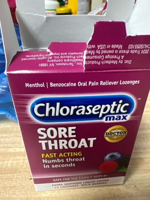 Chloraseptic Max Strength Sore Throat Lozenges, Wild Berries, 15