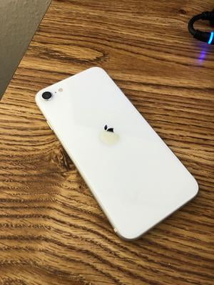 Restored Apple iPhone SE (2nd Generation) - Carrier Unlocked Restored Apple iPhone SE (2nd Generation) - Carrier Unlocked