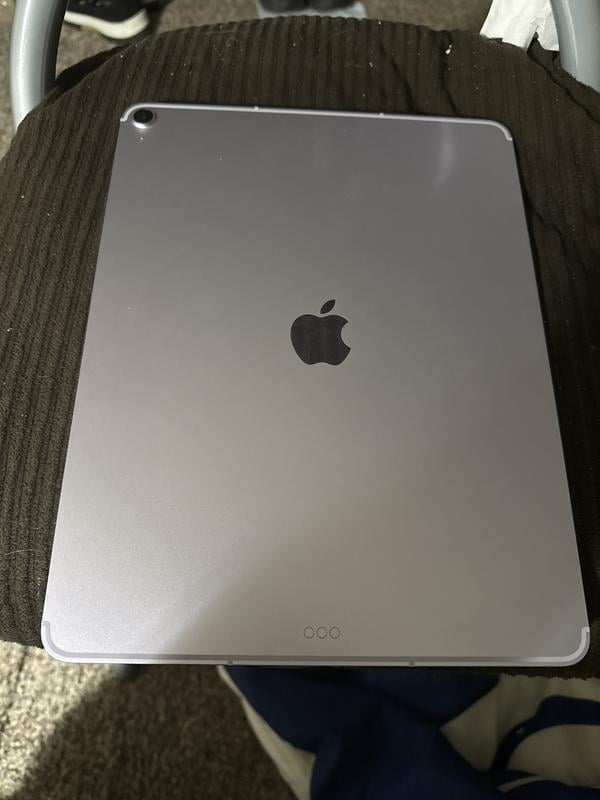 Apple Apple 13-inch iPad Air Wi-Fi + Cellular 128GB - Space Gray