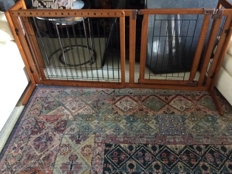 richell deluxe freestanding pet gate