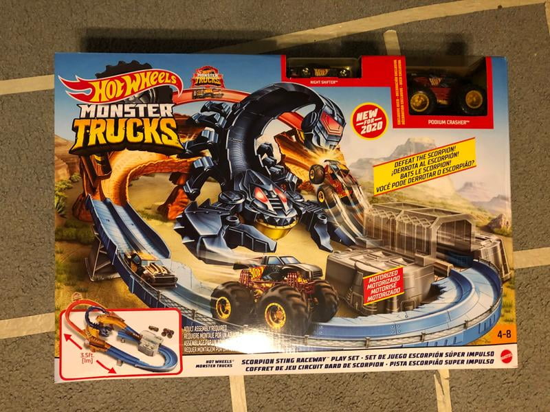 Hot Wheels Monster Trucks Scorpion String Raceway Track Set with 1 Toy  Monster Truck & 1 Car 