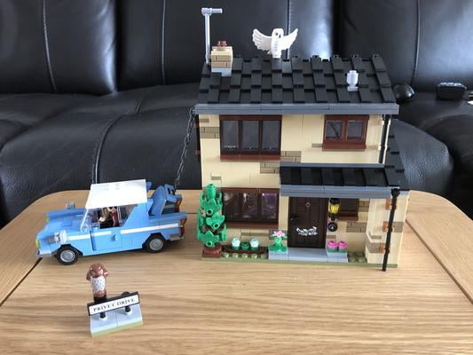 LEGO Harry Potter 75968: Privet Drive House Ford Anglia Flying