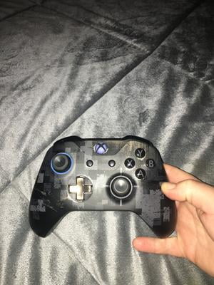 xbox controller gray and blue