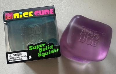 新品未使用　GOOD SQUISH Nee Doh Nice Cube Squish Toy for Preschool Sensory Play