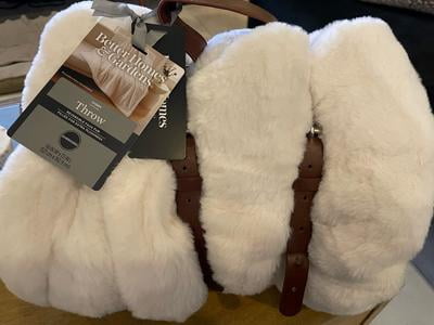 Better Homes & Gardens Cuddle Faux Fur Throw Blanket, Vanilla