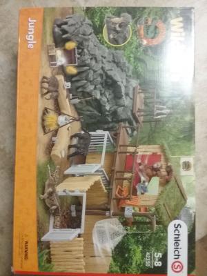 crocodile jungle research playset