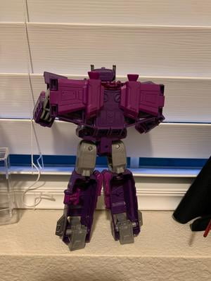 FLAME TOYS TRANSFORMERS SHOCKWAVE MODEL KIT ACTION FIGURE