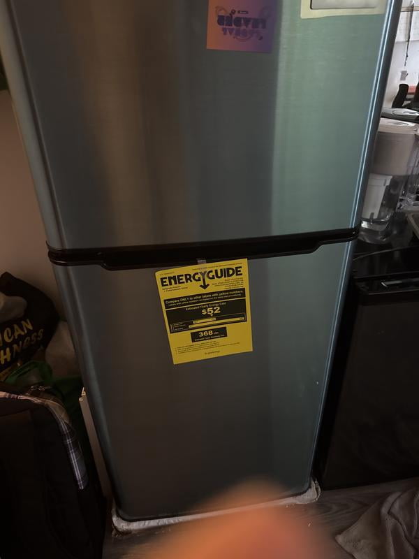 Frigidaire 4.5 Cu. ft. Compact Retro Refrigerator with Freezer