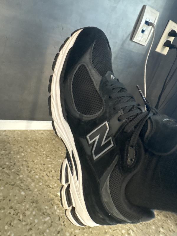 New Balance 2002R Black/Black M2002RBK Men's Size 10.5