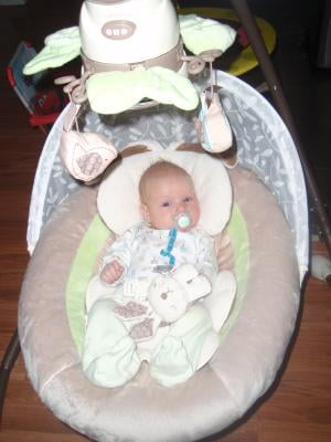 Fisher price little snugabunny cradle cheap swing