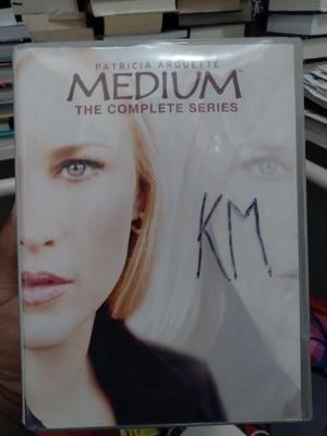 海外輸入盤　Medium: the Complete Series 51xn6CcWL3L.jpg_BO30,255,255,