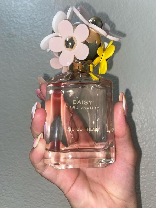 Marc Jacobs Daisy Eau So Fresh Eau De Toilette Spray for
