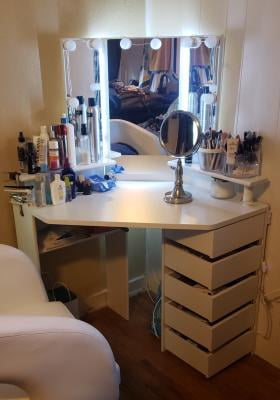 parisot corner vanity dresser