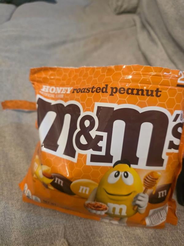 M&M's Honey Roasted Peanut Chocolate Candy - 3.27 oz Pack