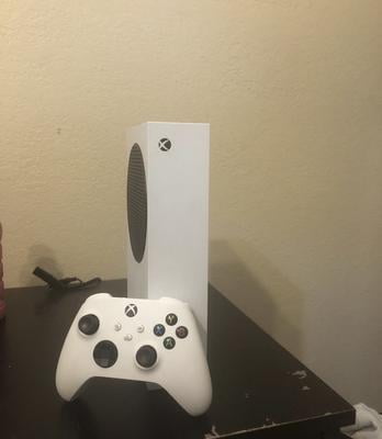 Xbox Series S, 512GB SSD, All Digital Gaming Console, Robot White