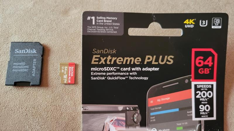 SanDisk Extreme PLUS 128 GB Class 3/UHS-I (U3) V30 microSDXC - 1