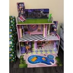 Image 1 of customer photos