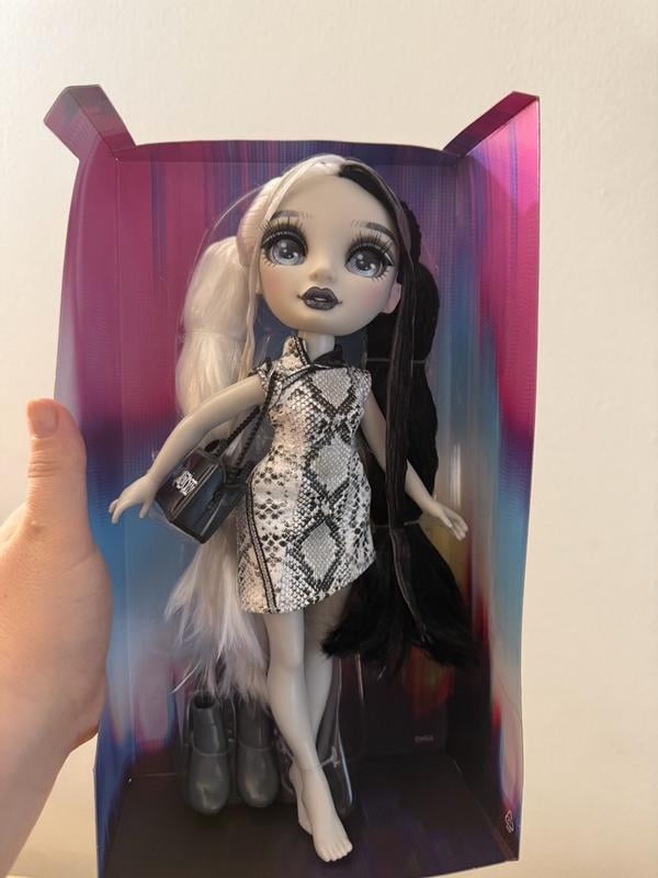 Heather grayson restyle! She was my first Shadow High doll and I forgot