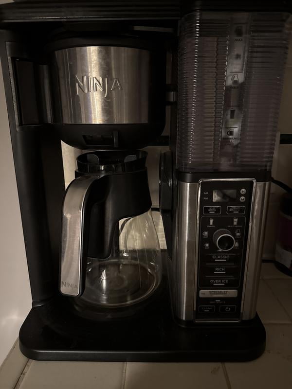 Ninja Hot & Iced XL Coffee Maker, Rapid Cold Brew, 8 Brew Sizes