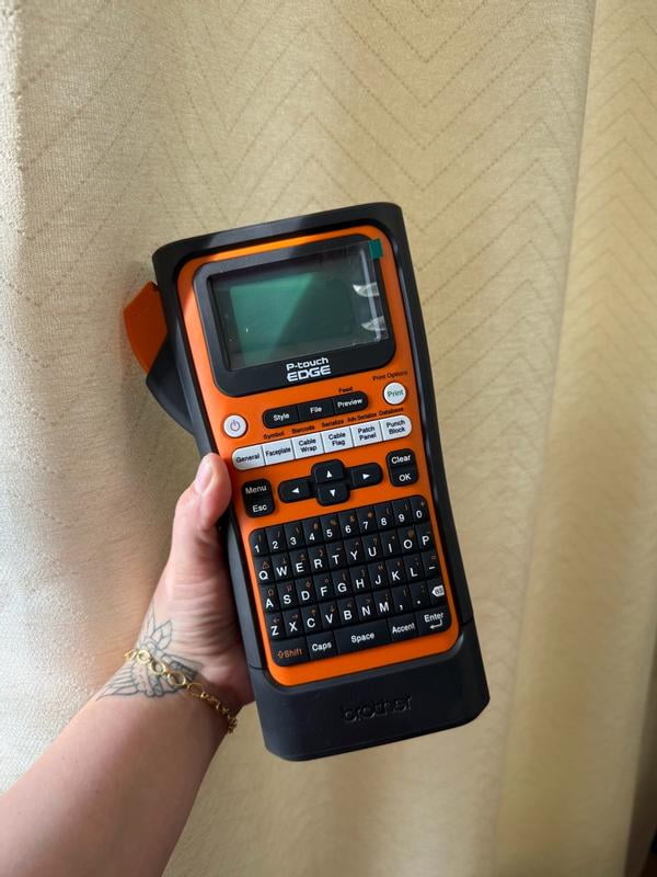 Beschriftungsgerät Brother P-touch PT-E310BTVP, für Elektriker, QWERTZ