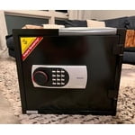 Image 3 of customer photos