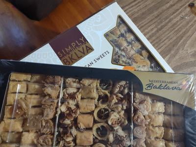 Mediterranean Honey Baklava, 35.3 Ounce, Includes Cashews and