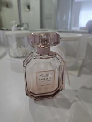 Victoria's Secret Bombshell Eau de Parfum, Fruity Floral, Purple