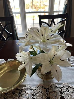 LA Lilies Flower Bunch Small, Colors May Vary - Walmart.com