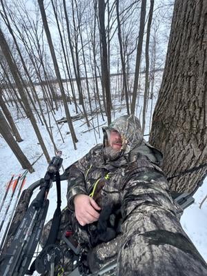 Summit Viper SD 81138 Self Climbing Tree Stand Hunting Gear