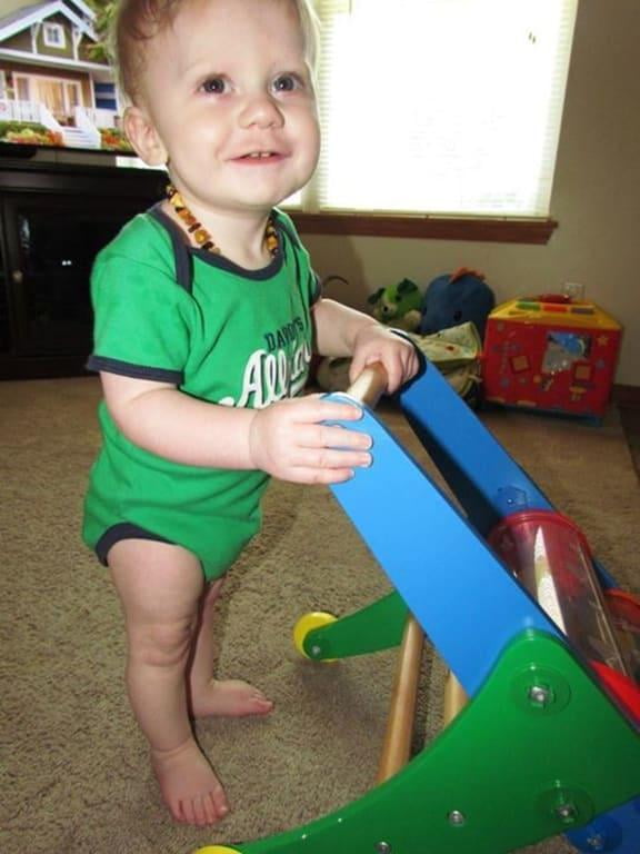 melissa & doug rattle rumble wooden push toy and activity walker