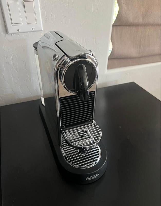 Nespresso エスプレッソマシン シルキーホワイト Amazon.com: Nespresso Lattissima One Original Espresso Machine