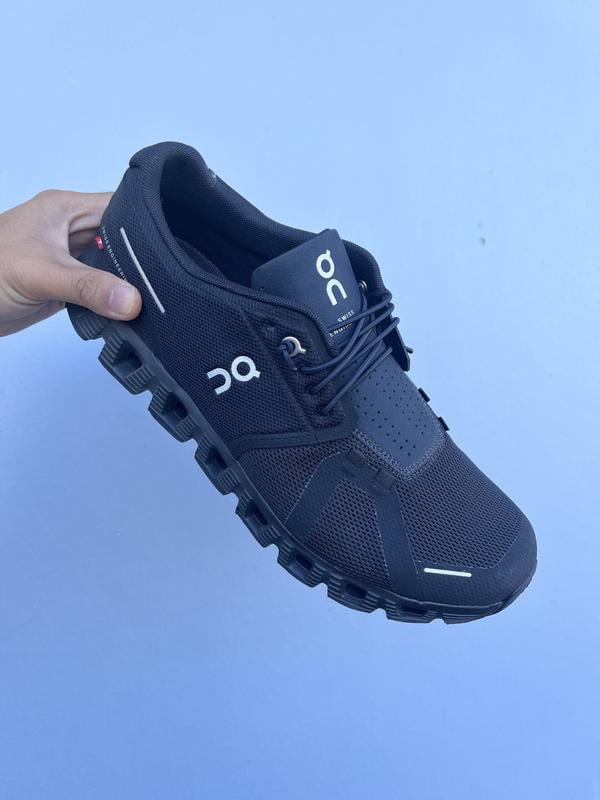 On Running Cloud 5 All Black 59.98986 Men's Size 7 Medium