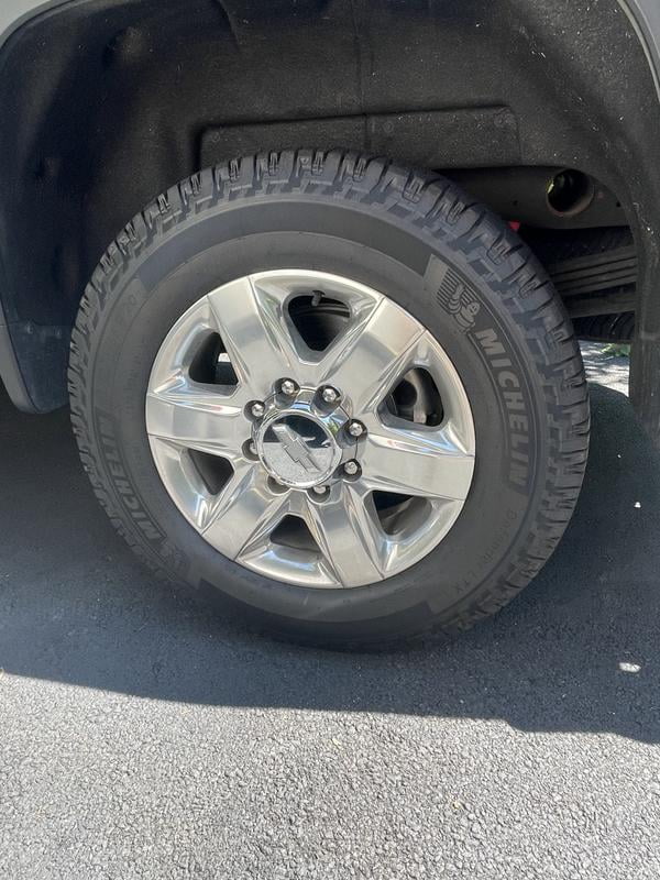 Michelin Defender LTX Platinum All-Season LT295/65R20/E 129/126S