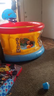 little tikes slam dunk ball pit