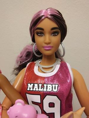 Free Shipping! Barbie Extra Fashion Doll with Pink-Streaked