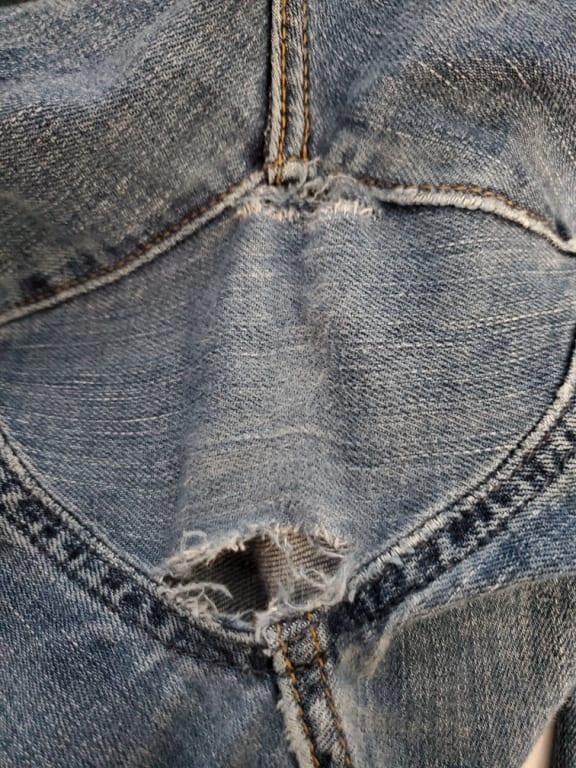 levis extreme motion