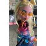 Image 3 of customer photos