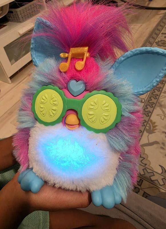 Furby Vibes Interactive Plush Toy, Multicolor, AA, Plastic